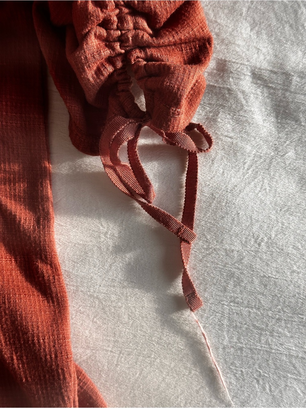 Max Studio Rust Ruched Sleeve Textured Knit Top - Picture 8 of 11